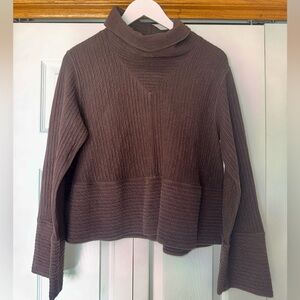 lululemon Retreat Yourself Pullover